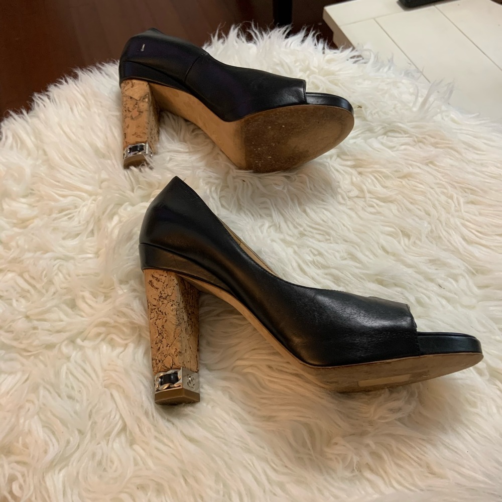 Beautiful Authentic Chanel Pumps- Size 9.5 View 3